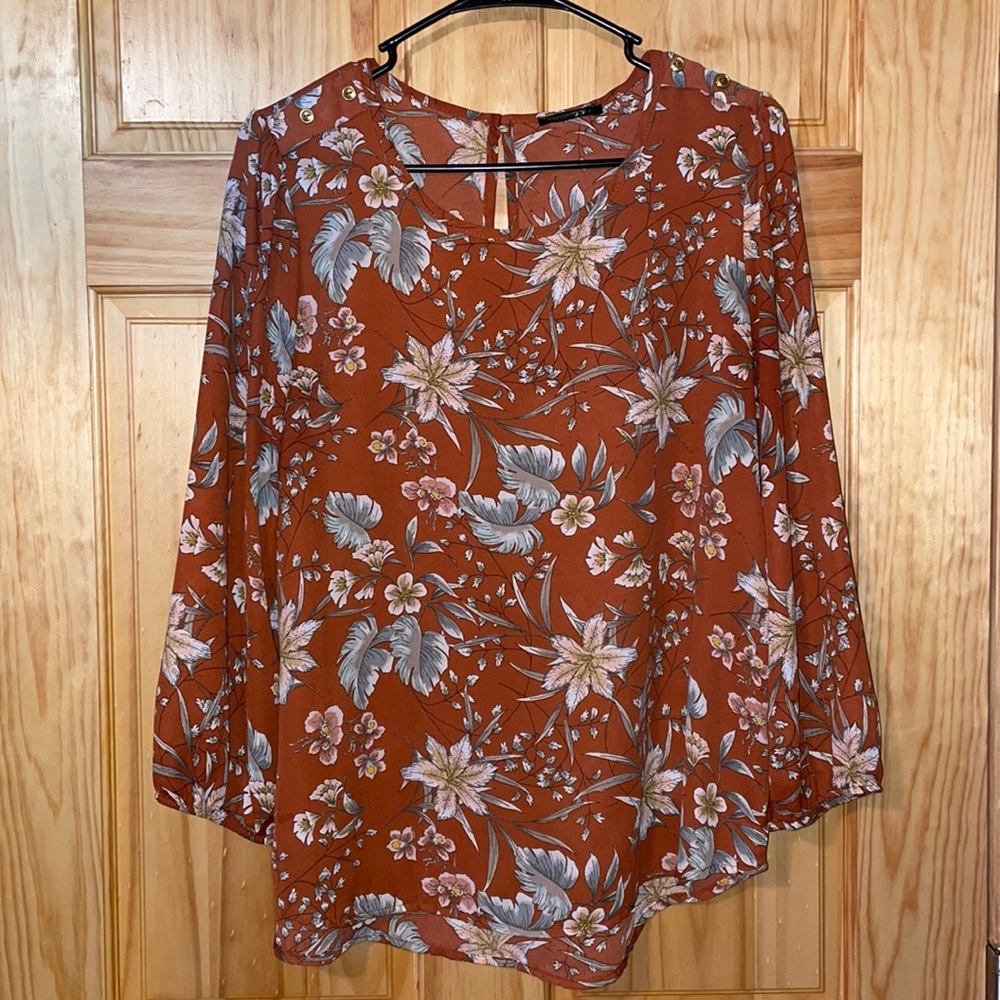 Stitch Fix Papermoon Blane Button Detail Blouse. Medium.